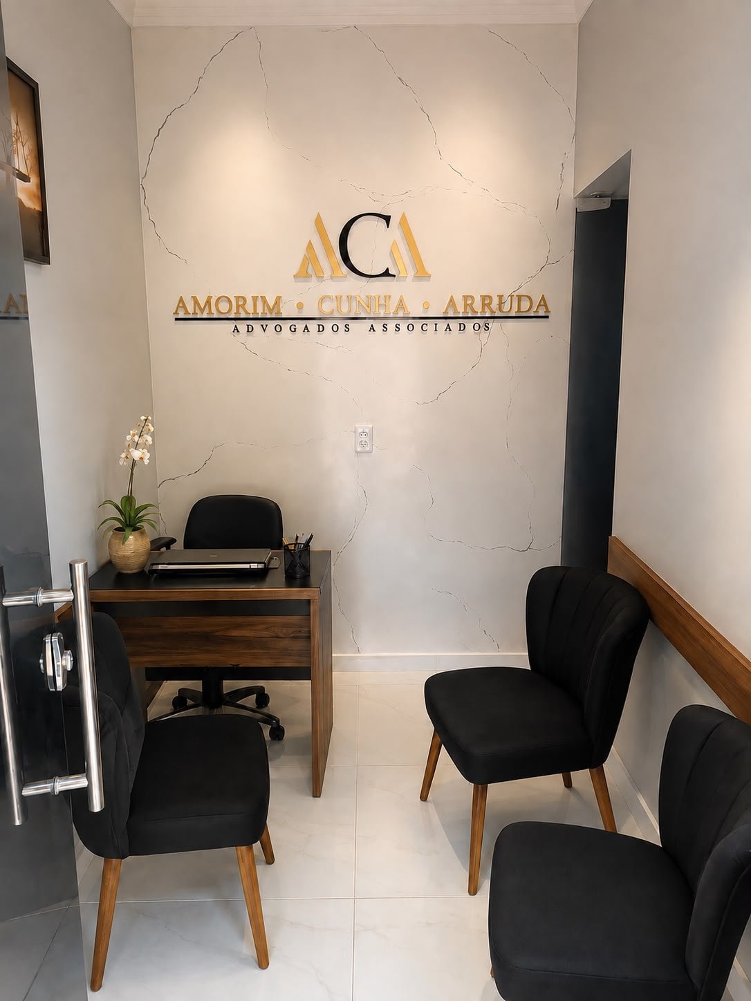 Sala de reuniões executiva da Amorim Advogados